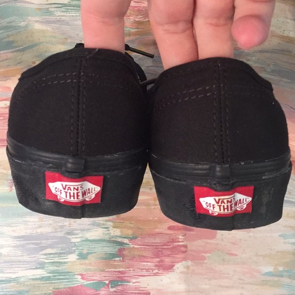 Vans off the wall shoes. - Picture 2 of 2